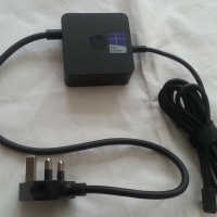 HP 828769-001 AC Adapter 5V 12V 15V 45W Max Ürün Resmi